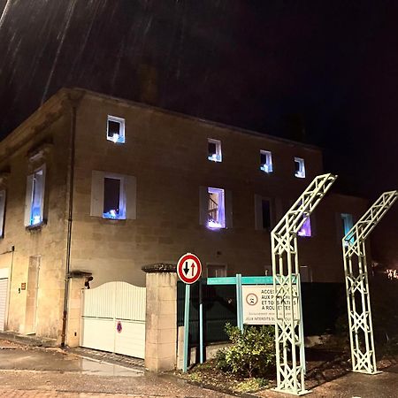 Le Numéro 15 Saint-Seurin-sur-l'Isle Extérieur photo