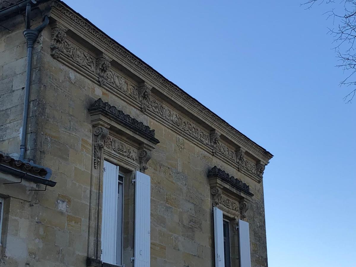 Le Numéro 15 Saint-Seurin-sur-l'Isle Extérieur photo