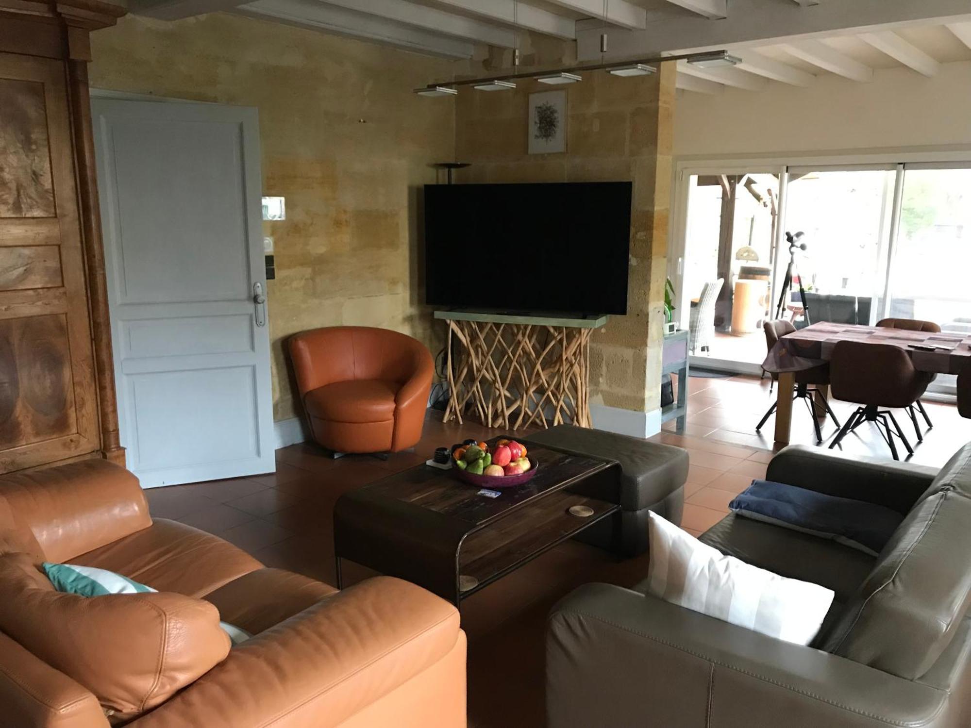 Le Numéro 15 Saint-Seurin-sur-l'Isle Extérieur photo